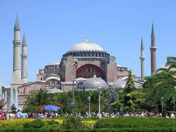 Покупка экскурсии в Турции: в отеле у гида или на улице?