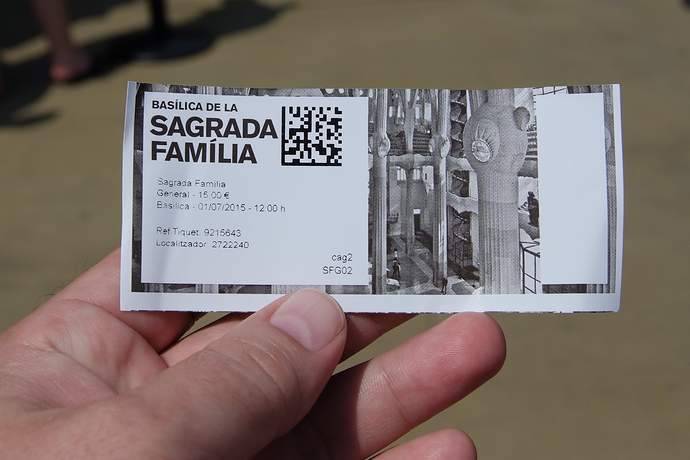 Саграда Фамилия - Храм Святого Семейства в Барселоне