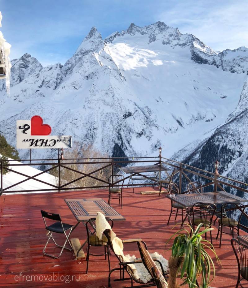 Отдых в Приэльбрусье: У главной вершины Европы, в окружении альпийских лугов и целебных нарзанов