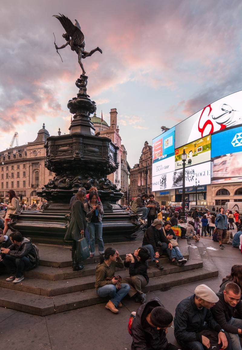 Лондон площадь пикадилли Стоковые фотографии и лицензионные изображения