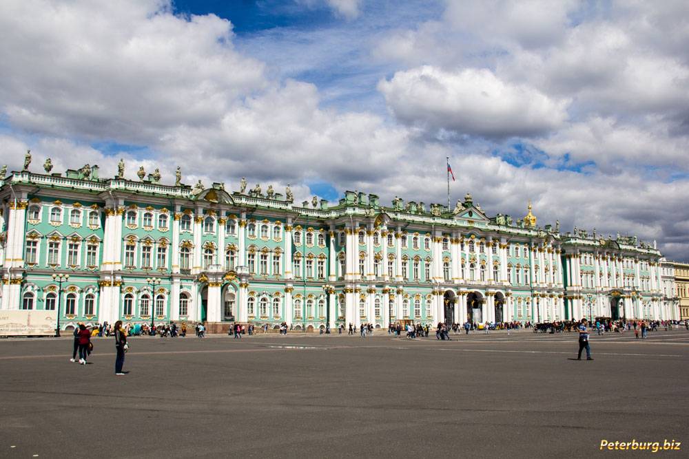 Росла спб. Дворцовая и Сенатская площадь в Санкт-Петербурге. Дворцовая площадь Сенат. Зимний дворец и Сенатская площадь Санкт-Петербург. Сенатская площадь и Дворцовая площадь.