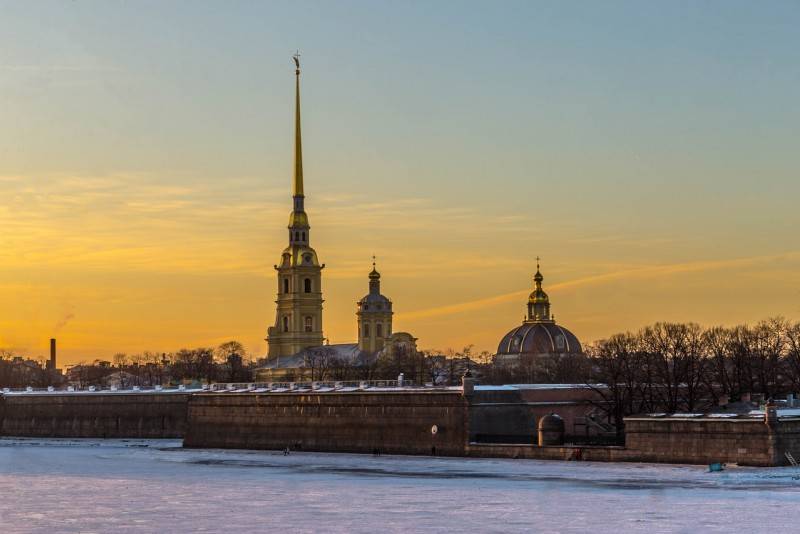 Куда сходить и что посмотреть в Санкт-Петербурге и пригородах: маршрут на 5 дней