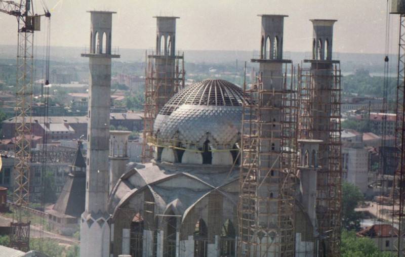 История и особенности мечети Кул Шариф в Казанском Кремле?