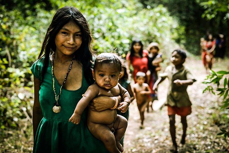 10 Племён, которым удалось избежать современной цивилизации