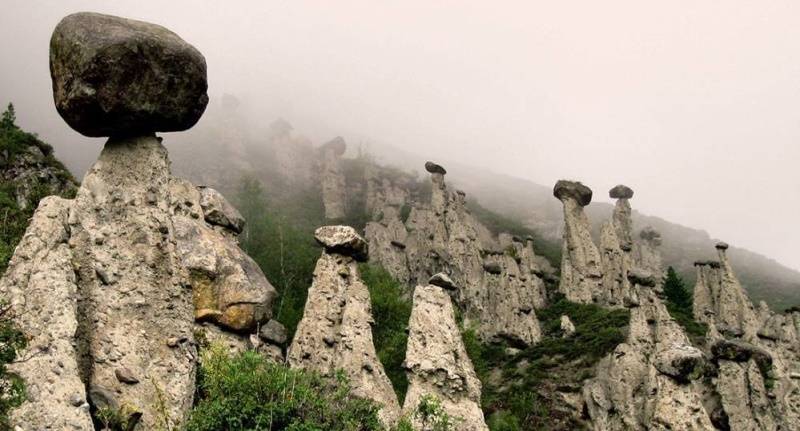 Невероятные селфи, водопады и каменные грибы: как и зачем ехать в долину Чулышман в Горном Алтае