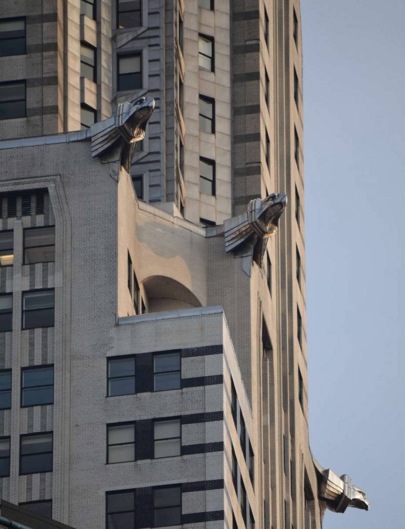 Небоскрёб Крайслер-билдинг (Chrysler Building) в Нью-Йорке