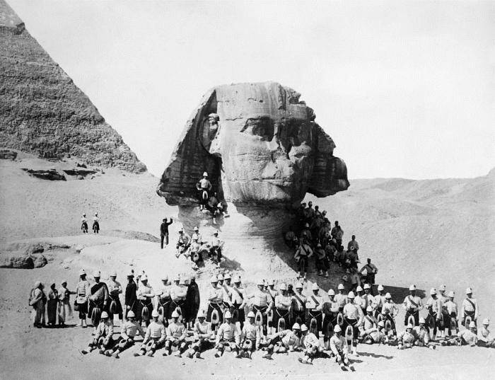 Ученый выяснил, почему у египетских статуй разбитые носы