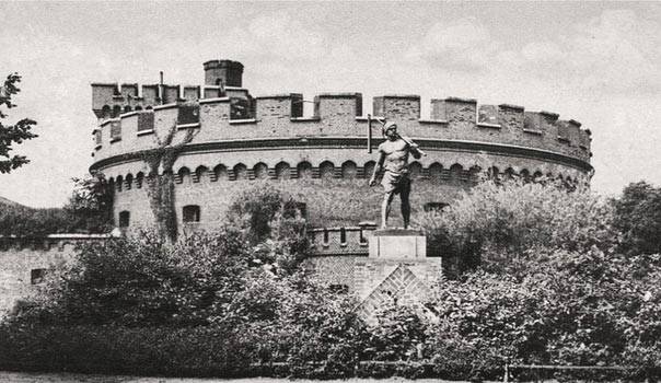 В Калининграде восстановят историческую часть стены у башни Врангеля