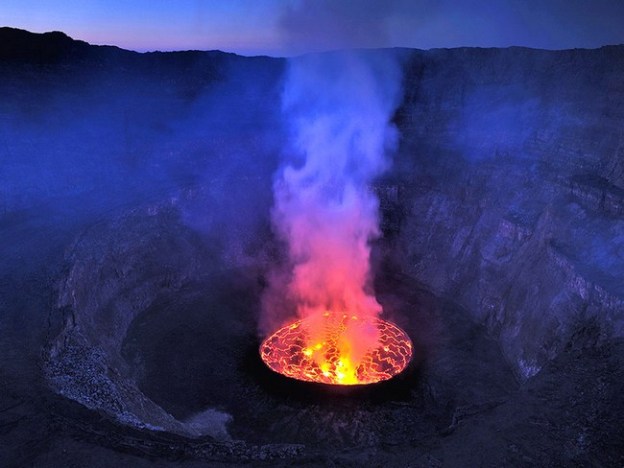 Учёные: Большая часть человечества погибнет из-за вулканов