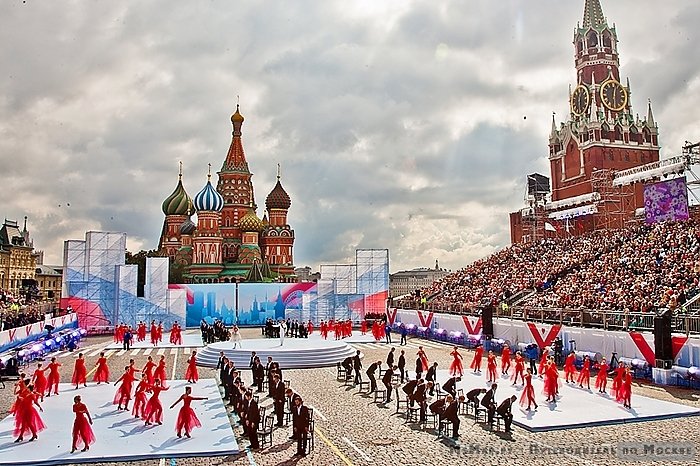 День города в Москве в 2016 году отметят 10 и 11 сентября: программа праздничных мероприятий завершится концертом и салютом
