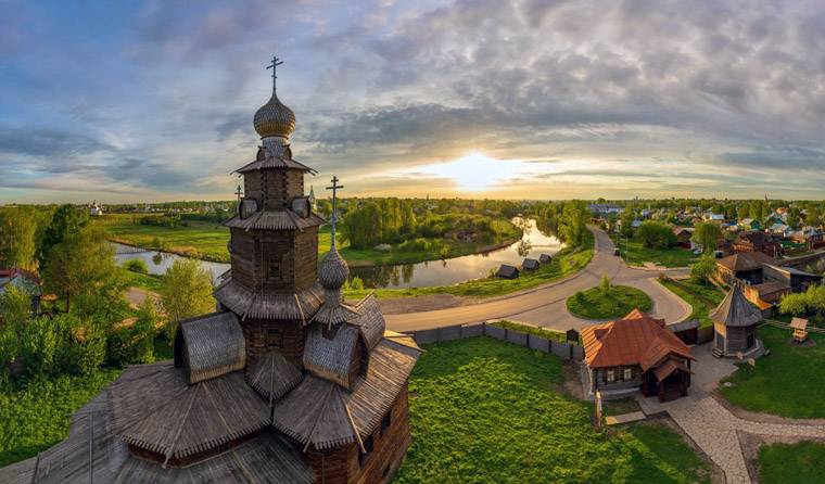 30 мест в России, которые стоит увидеть, пока живёшь на свете